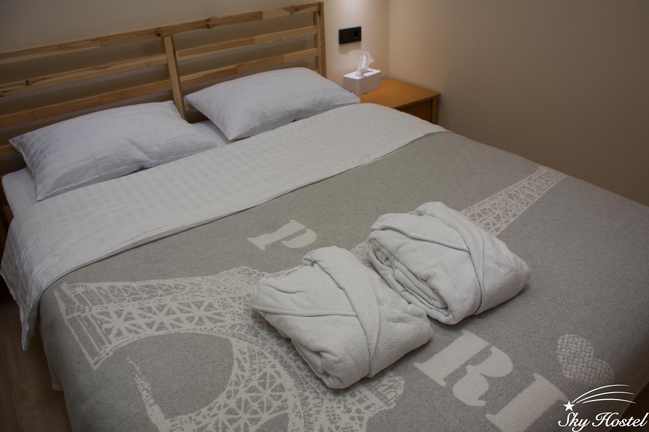 Sky Hostel Kiev Eksteriør billede