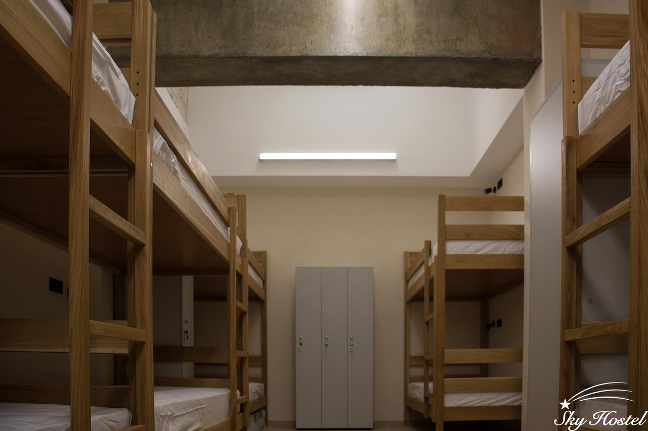 Sky Hostel Kiev Eksteriør billede