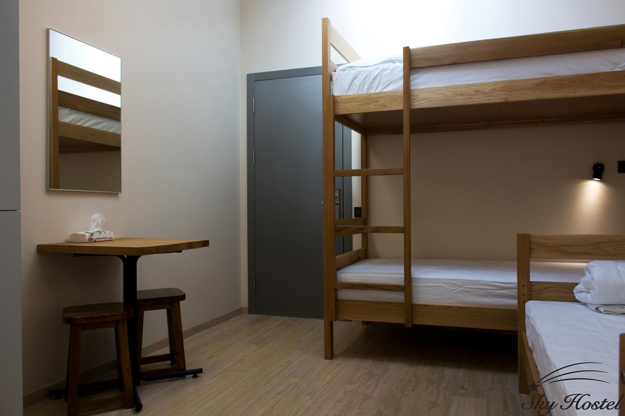 Sky Hostel Kiev Eksteriør billede
