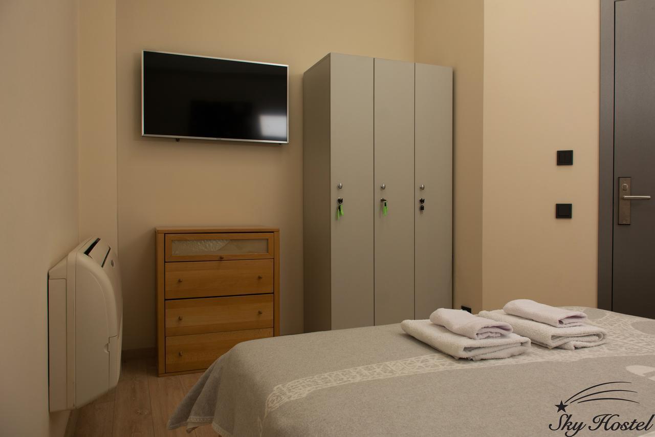Sky Hostel Kiev Eksteriør billede